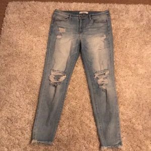 Buckle Light Wash Jeans